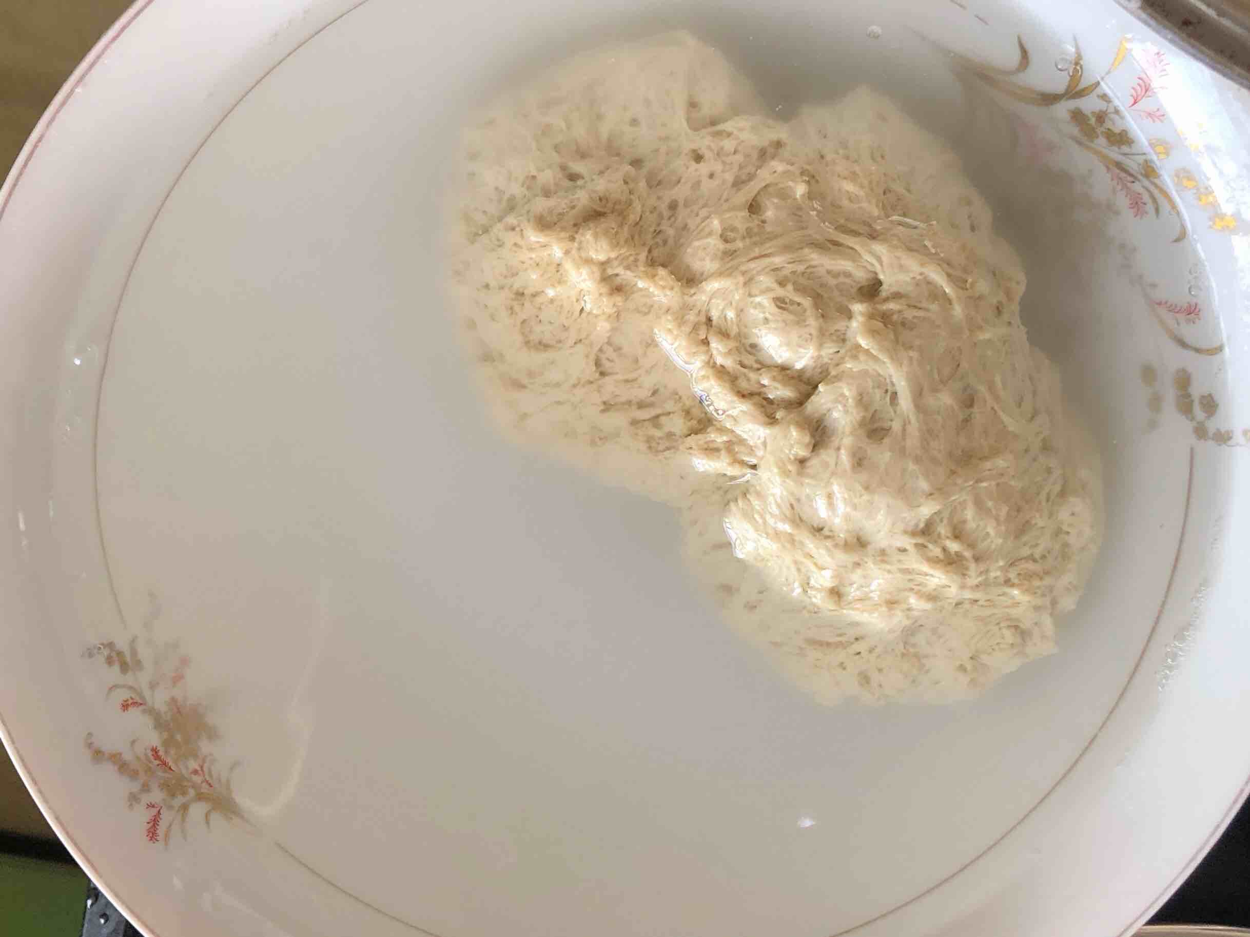 簡單易做滴涼皮的做法-酸辣味蒸菜譜