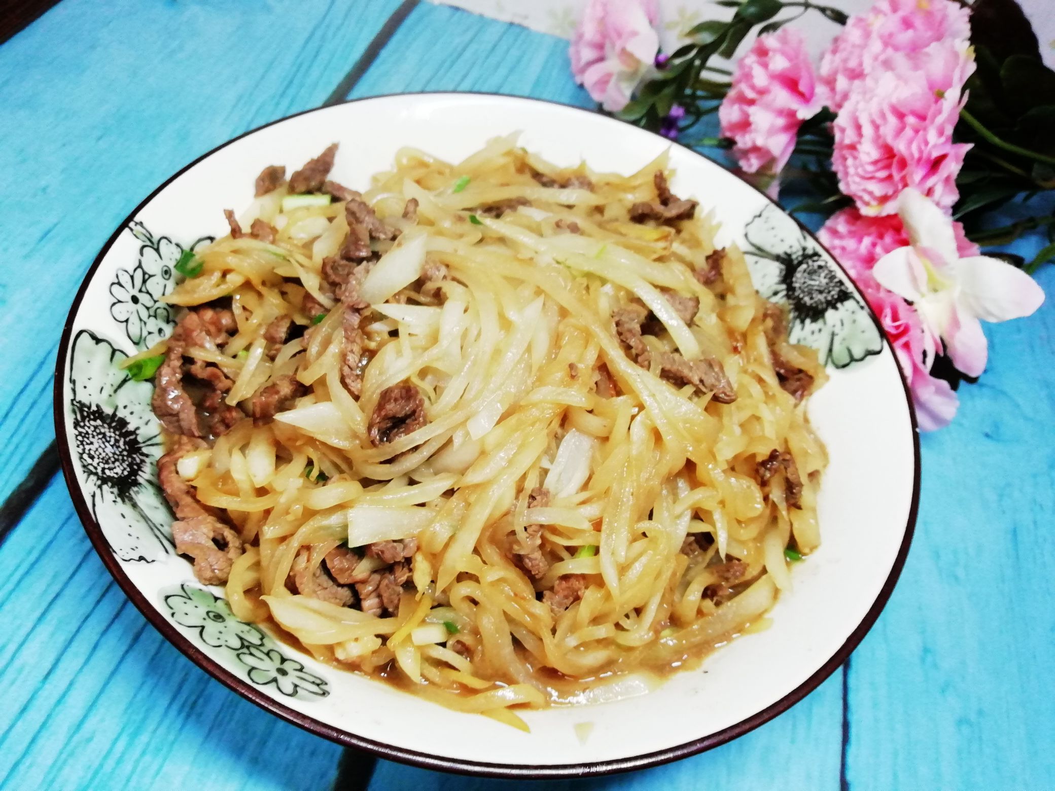 白蘿卜小炒牛肉的做法-家常味炒菜譜-易網健康養生網 白蘿卜小炒牛肉的做法-家常味炒菜譜