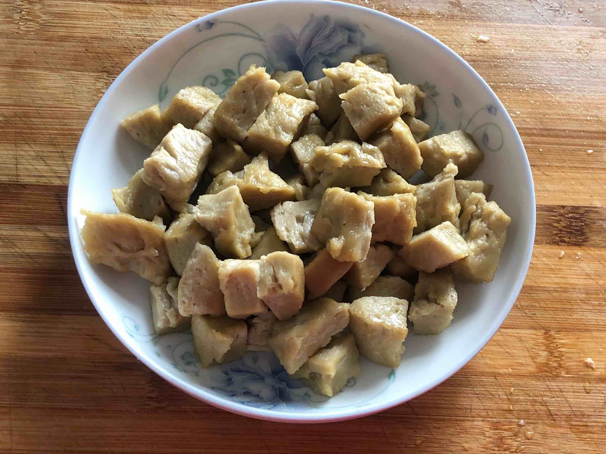 簡單易做滴涼皮的做法-酸辣味蒸菜譜