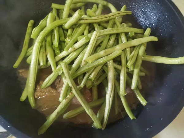 排骨燉豆角的做法-家常味燉菜譜