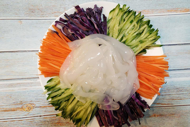 五彩繽紛涼拌菜的做法-香辣味拌菜譜