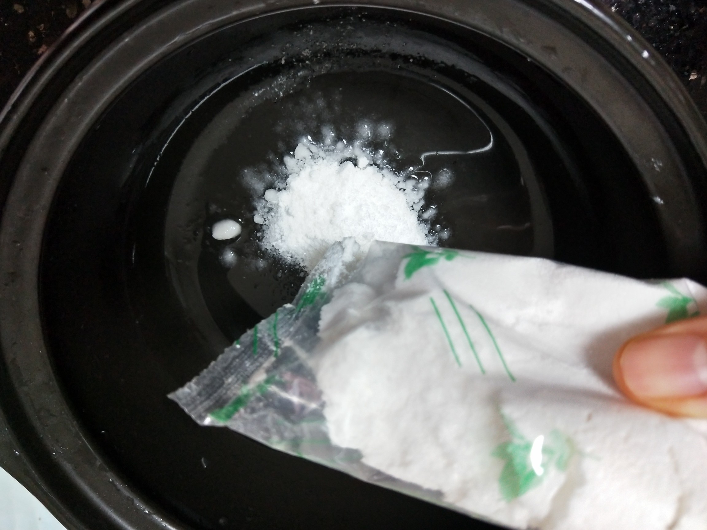 奶香涼粉的做法-甜味煮菜譜-易網健康養生網 奶香涼粉的做法-甜味煮菜譜