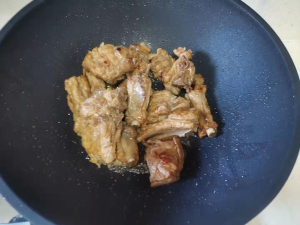 排骨燉豆角的做法-家常味燉菜譜