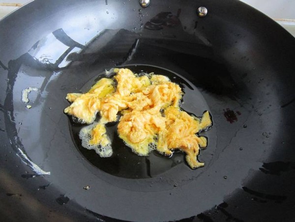 泡菜臘肉蛋炒飯的做法-咸鮮味炒菜譜-易網健康養生網 泡菜臘肉蛋炒飯的做法-咸鮮味炒菜譜