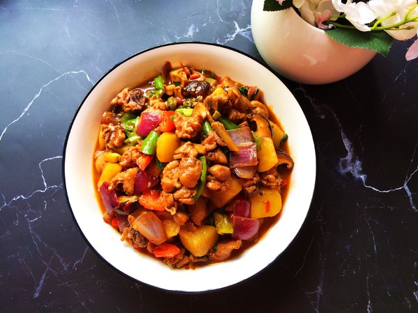 家常大盤雞的做法-香辣味煮菜譜-易網(wǎng)健康養(yǎng)生網(wǎng) 家常大盤雞的做法-香辣味煮菜譜