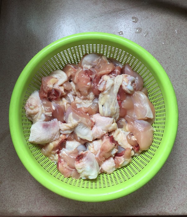 家常大盤雞的做法-香辣味煮菜譜-易網(wǎng)健康養(yǎng)生網(wǎng) 家常大盤雞的做法-香辣味煮菜譜