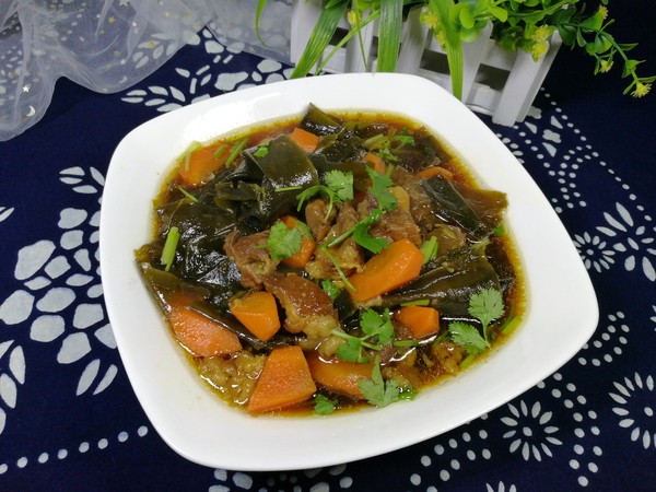 牛筋燉海帶扣的做法-家常味燉菜譜-易網健康養生網 牛筋燉海帶扣的做法-家常味燉菜譜