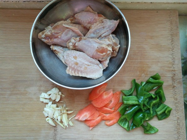 啤酒燉雞翅的做法-家常味燉菜譜