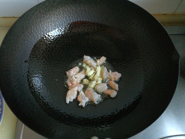 萵筍木耳炒蝦仁的做法-家常味炒菜譜-易網(wǎng)健康養(yǎng)生網(wǎng) 萵筍木耳炒蝦仁的做法-家常味炒菜譜