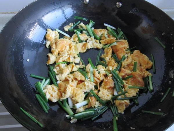 香蔥炒雞蛋的做法-家常味炒菜譜
