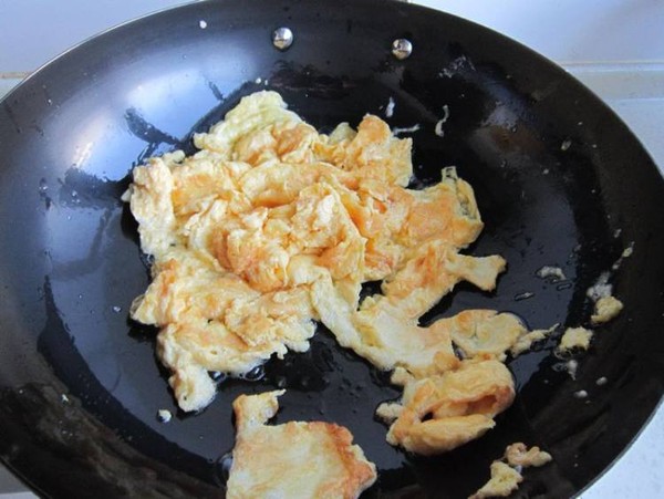 香蔥炒雞蛋的做法-家常味炒菜譜