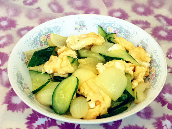 黃瓜洋蔥炒雞蛋的做法-咸鮮味炒菜譜-易網健康養生網 黃瓜洋蔥炒雞蛋的做法-咸鮮味炒菜譜