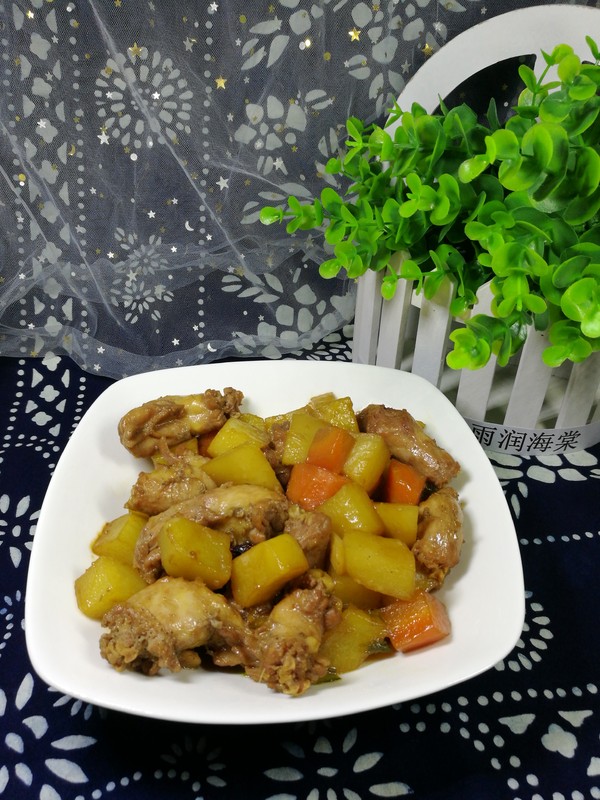 雞脖子燉土豆的做法-家常味燉菜譜-易網(wǎng)健康養(yǎng)生網(wǎng) 雞脖子燉土豆的做法-家常味燉菜譜