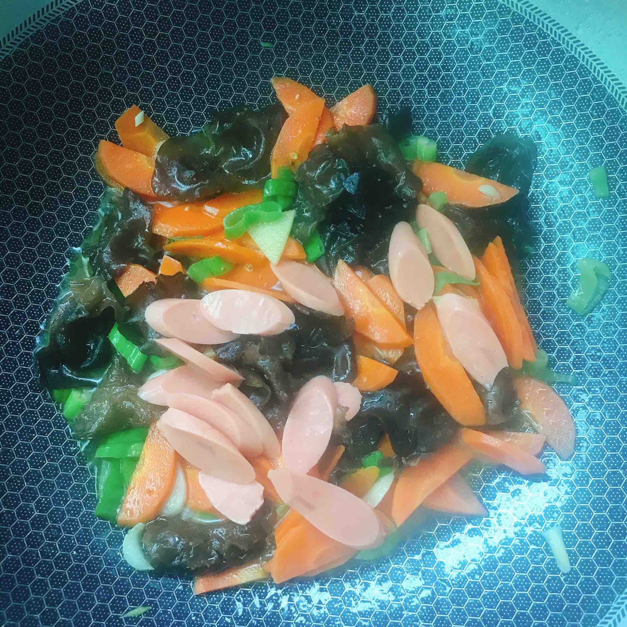 胡蘿卜炒木耳的做法-咸鮮味炒菜譜-易網(wǎng)健康養(yǎng)生網(wǎng) 胡蘿卜炒木耳的做法-咸鮮味炒菜譜