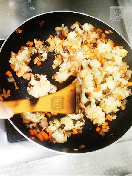 雞腿包飯的做法-咸鮮味烘焙菜譜-易網健康養生網 雞腿包飯的做法-咸鮮味烘焙菜譜