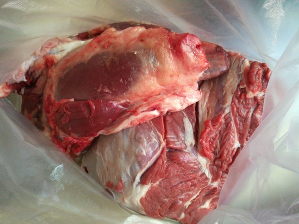 醬牛肉的做法-家常味醬菜譜-易網(wǎng)<a href=http://www.jsjjzhkt.cn/ target=_blank class=infotextkey>健康養(yǎng)生</a>網(wǎng) 醬牛肉的做法-家常味醬菜譜