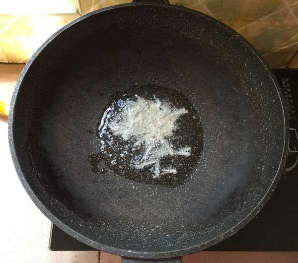 小炒紅腸的做法-家常味炒菜譜-易網(wǎng)健康養(yǎng)生網(wǎng) 小炒紅腸的做法-家常味炒菜譜