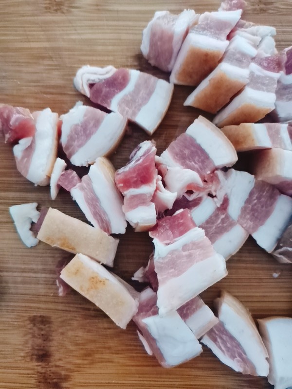 蕨菜燒肉的做法-咸鮮味燒菜譜-易網健康養生網 蕨菜燒肉的做法-咸鮮味燒菜譜