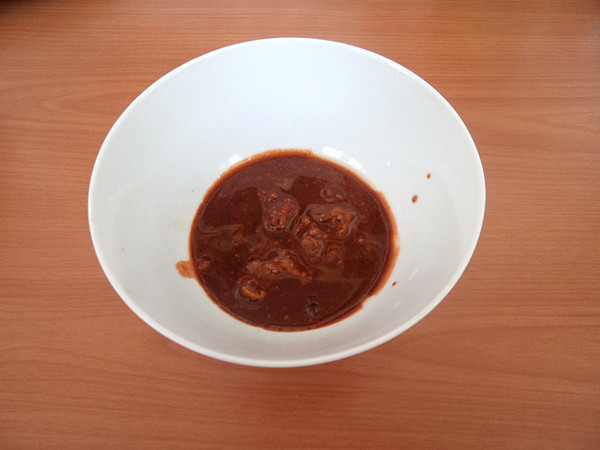 醬牛肉的做法-咸鮮味醬菜譜-易網健康養生網 醬牛肉的做法-咸鮮味醬菜譜