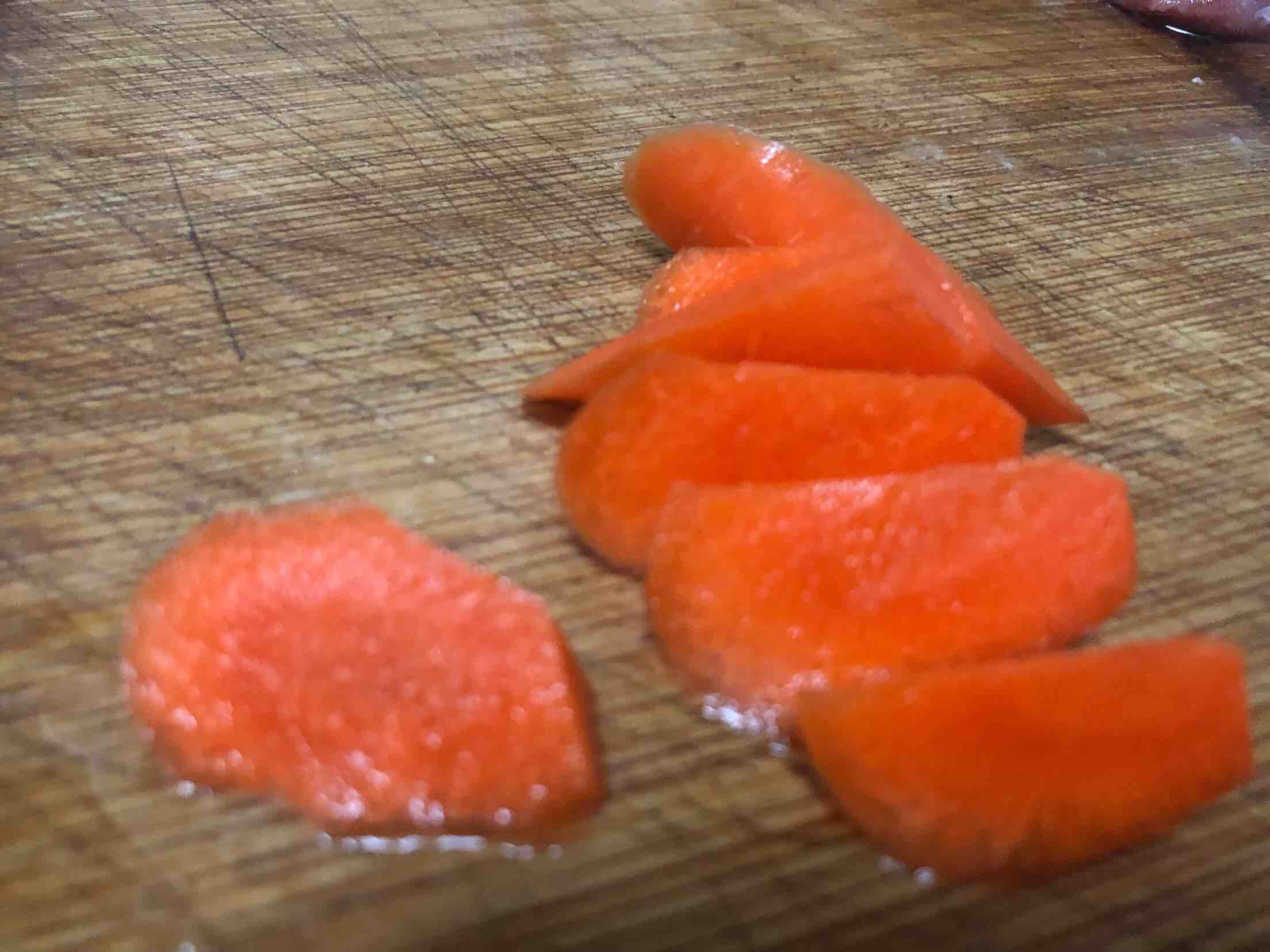 土豆燒雞腿的做法-家常味燒菜譜-易網健康養生網 土豆燒雞腿的做法-家常味燒菜譜