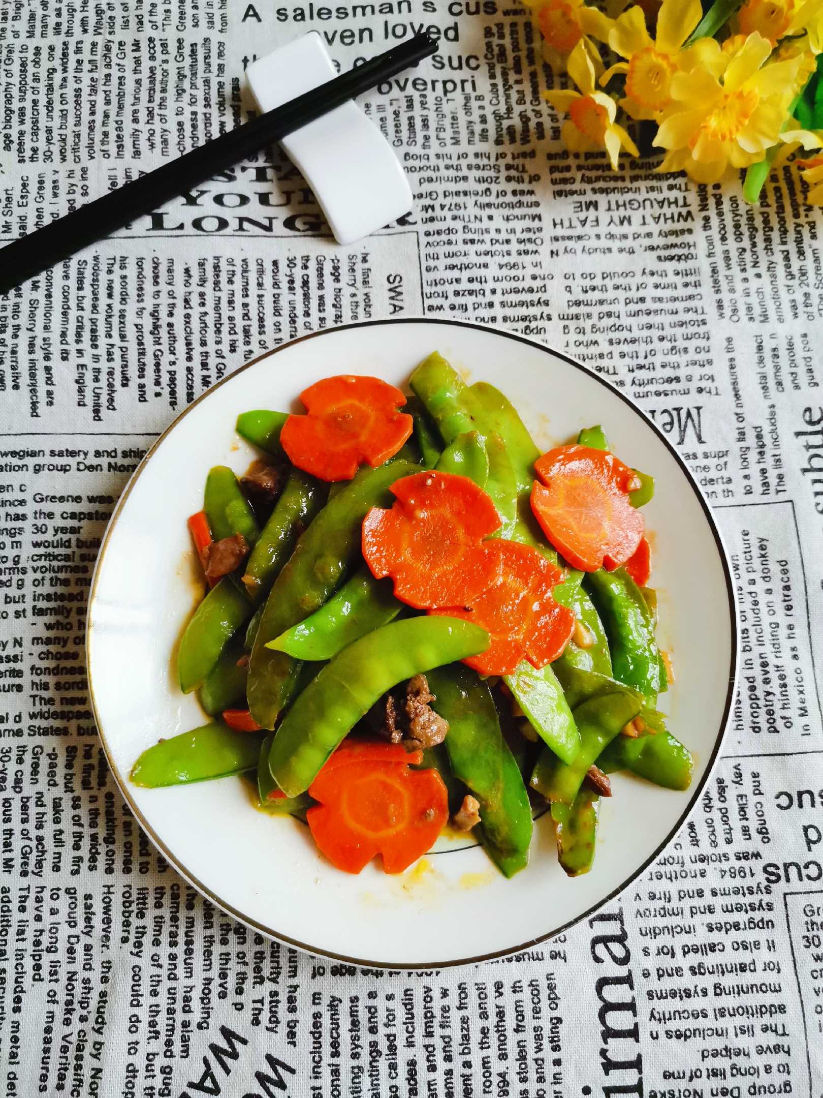 荷蘭豆炒雞雜的做法-咸鮮味炒菜譜