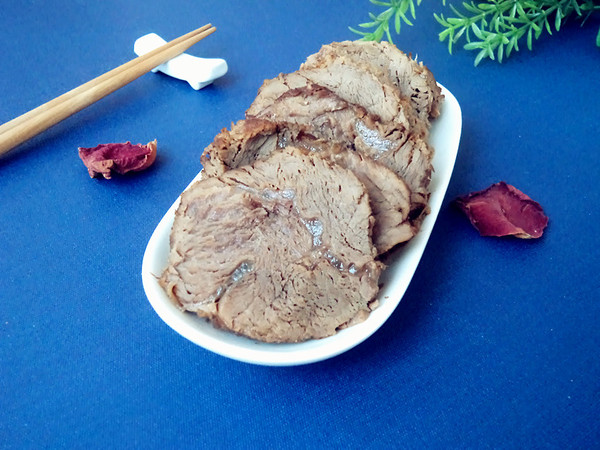 醬牛肉的做法-咸鮮味醬菜譜-易網健康養生網 醬牛肉的做法-咸鮮味醬菜譜