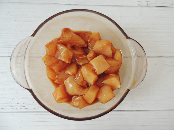 蒜蓉金針菇蒸雞胸肉的做法-家常味蒸菜譜-易網健康養(yǎng)生網 蒜蓉金針菇蒸雞胸肉的做法-家常味蒸菜譜