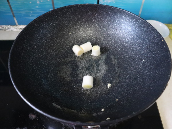 韭黃炒雞蛋的做法-家常味炒菜譜-易網健康養生網 韭黃炒雞蛋的做法-家常味炒菜譜