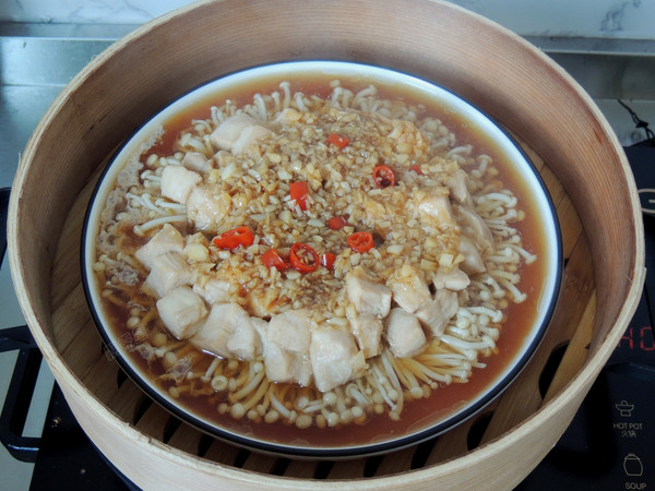 蒜蓉金針菇蒸雞胸肉的做法-家常味蒸菜譜-易網健康養(yǎng)生網 蒜蓉金針菇蒸雞胸肉的做法-家常味蒸菜譜