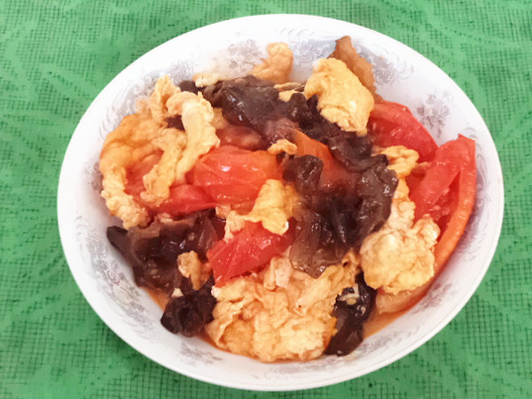 番茄木耳炒雞蛋的做法-家常味炒菜譜-易網健康養生網 番茄木耳炒雞蛋的做法-家常味炒菜譜