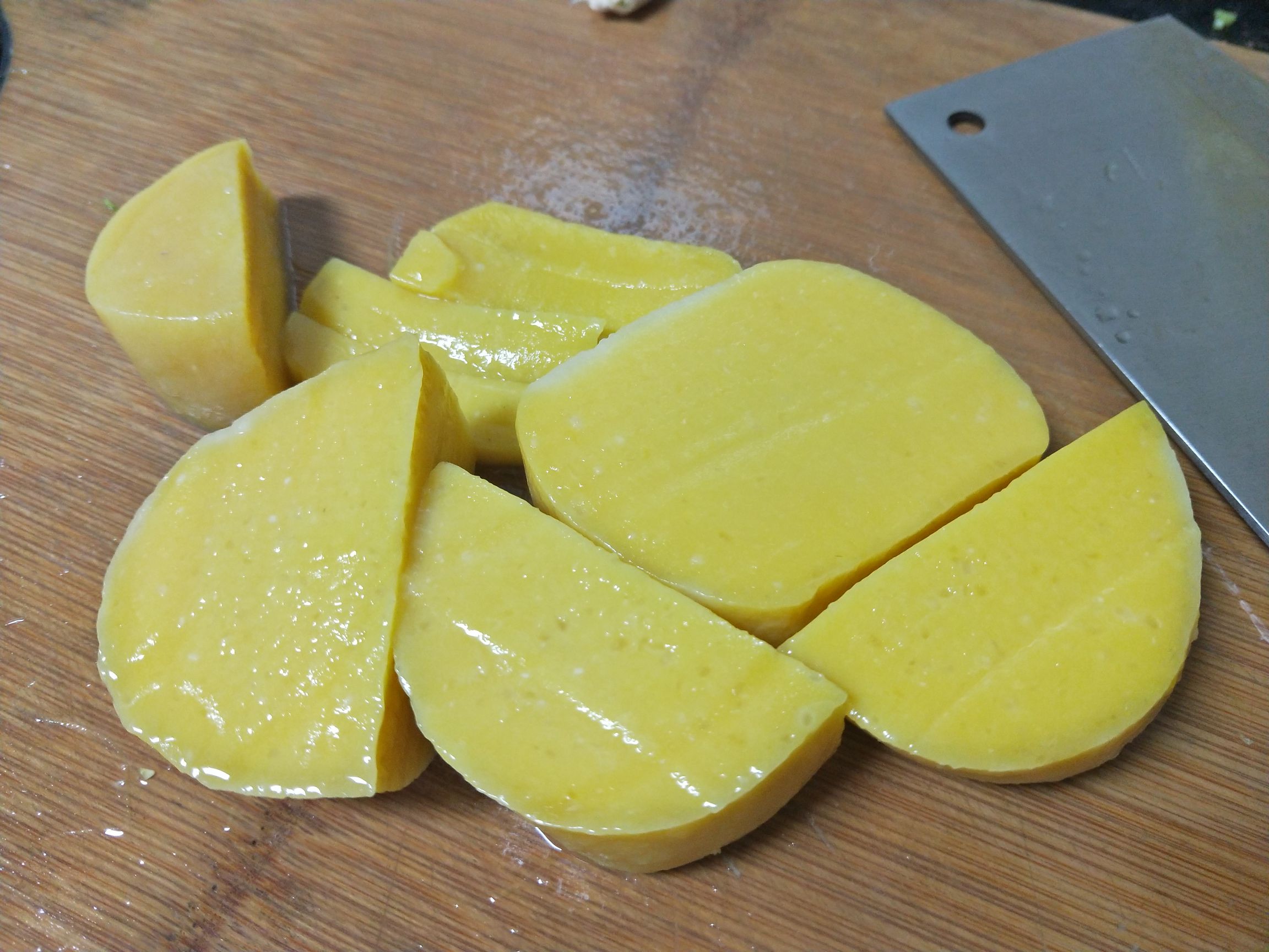 蒸年糕的做法-咸鮮味蒸菜譜-易網(wǎng)<a href=http://www.jsjjzhkt.cn/ target=_blank class=infotextkey>健康養(yǎng)生</a>網(wǎng) 蒸年糕的做法-咸鮮味蒸菜譜