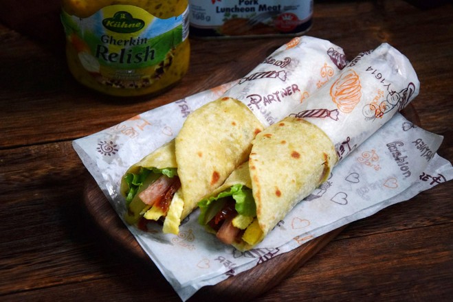 酸青瓜午餐肉卷餅的做法-家常味煎菜譜