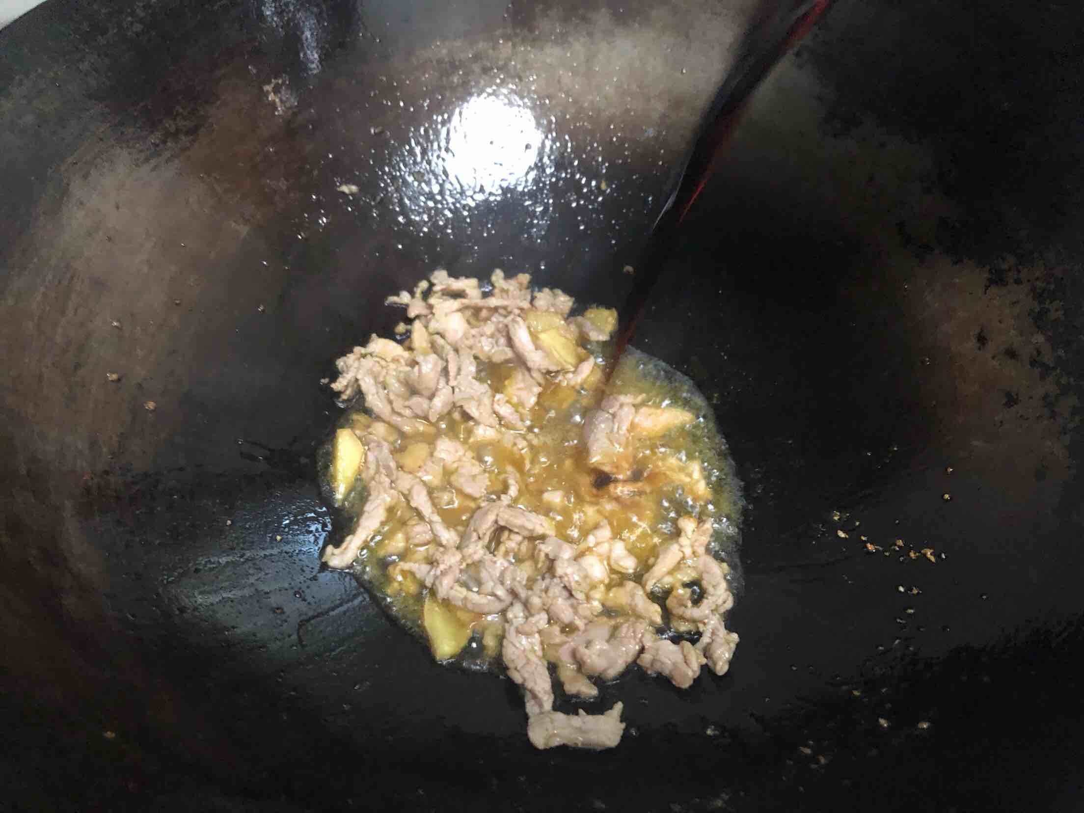 炒芹菜的做法-家常味炒菜譜-易網(wǎng)健康養(yǎng)生網(wǎng) 炒芹菜的做法-家常味炒菜譜