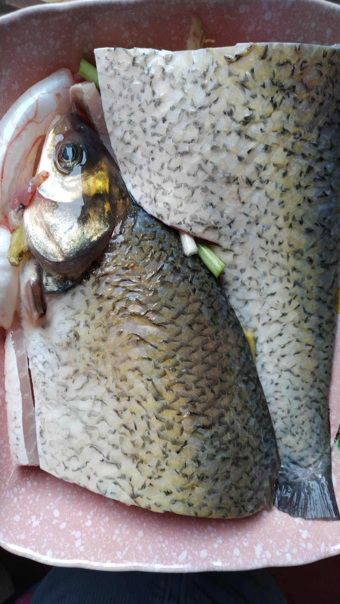 剁椒蒸魚的做法-香辣味蒸菜譜-易網(wǎng)健康養(yǎng)生網(wǎng) 剁椒蒸魚的做法-香辣味蒸菜譜