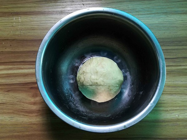 酸青瓜午餐肉卷餅的做法-家常味煎菜譜