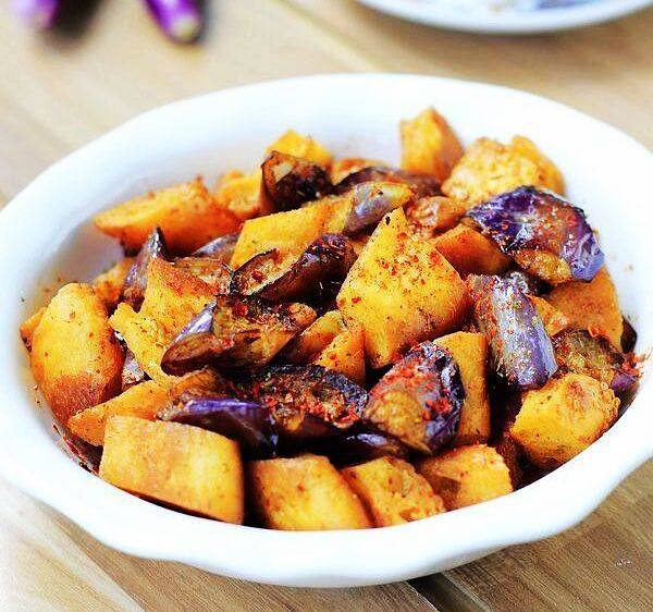 馕炒茄子的做法-家常味炒菜譜