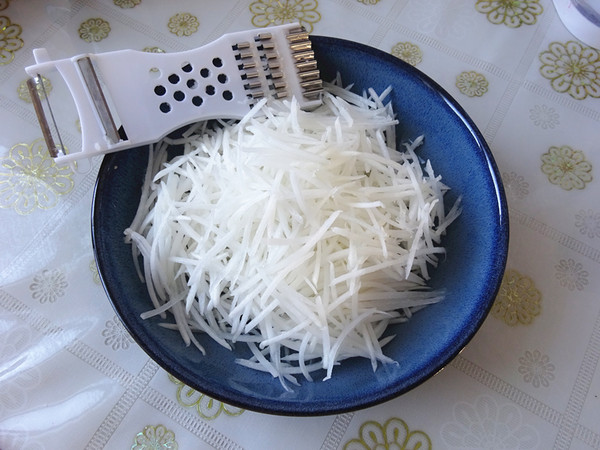 酸甜蘿卜絲的做法-酸甜味拌菜譜