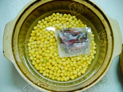 五香鹵豌豆的做法-五香味鹵菜譜-易網(wǎng)健康養(yǎng)生網(wǎng) 五香鹵豌豆的做法-五香味鹵菜譜