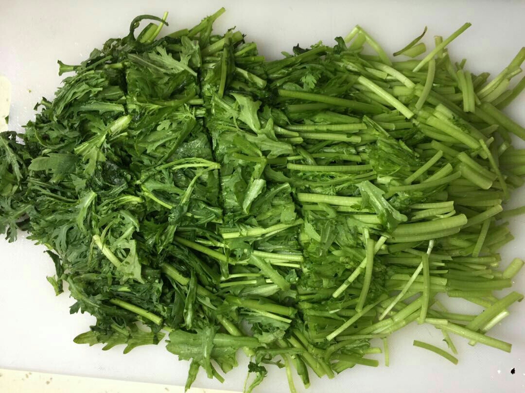 蒜蓉茼蒿的做法-家常味炒菜譜