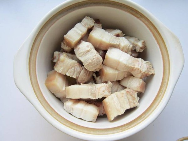 蓮藕肉煲的做法-家常味燉菜譜