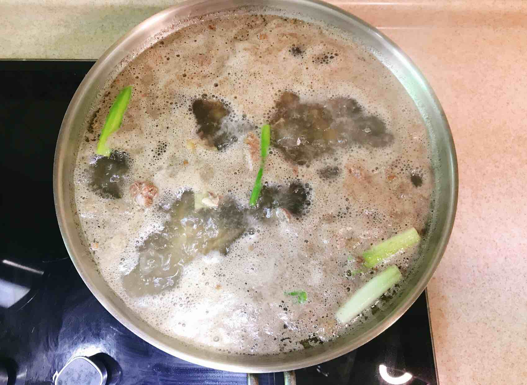 牛尾骨燉蘿卜的做法-家常味燉菜譜-易網健康養生網 牛尾骨燉蘿卜的做法-家常味燉菜譜