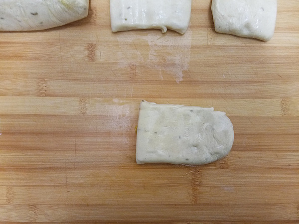 炸荷包蛋的做法-家常味炸菜譜-易網(wǎng)健康養(yǎng)生網(wǎng) 炸荷包蛋的做法-家常味炸菜譜