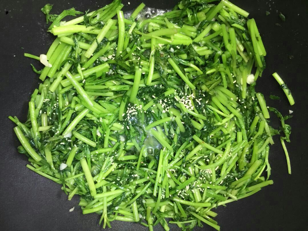 蒜蓉茼蒿的做法-家常味炒菜譜