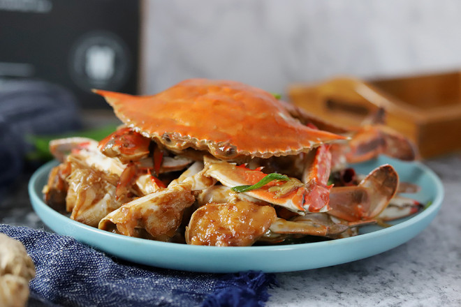 蔥姜炒梭子蟹的做法-家常味炒菜譜-易網(wǎng)健康養(yǎng)生網(wǎng) 蔥姜炒梭子蟹的做法-家常味炒菜譜