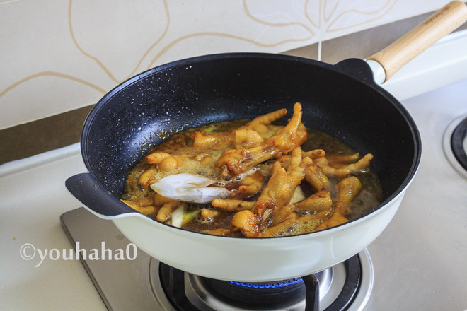 啤酒燒鳳爪的做法-家常味燒菜譜-易網健康養生網 啤酒燒鳳爪的做法-家常味燒菜譜