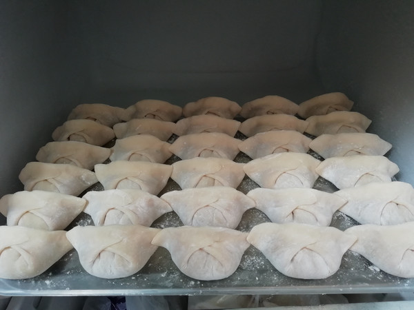 金針南瓜豬肉餡餃子的做法-家常味煮菜譜