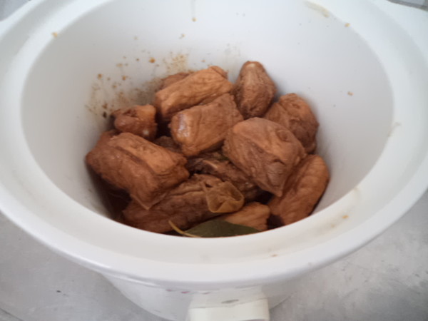 回鍋排骨燴海帶的做法-咸鮮味燴菜譜-易網健康養生網 回鍋排骨燴海帶的做法-咸鮮味燴菜譜