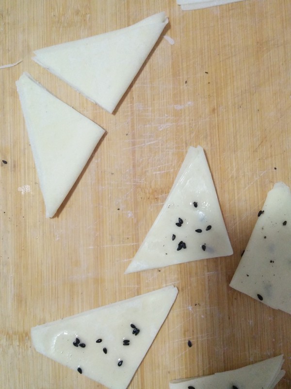 炸炒手皮的做法-家常味炸菜譜