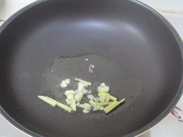 梭子蟹炒年糕的做法-咸鮮味炒菜譜