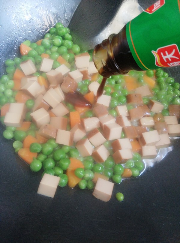 時(shí)蔬燴雞蛋干的做法-家常味炒菜譜-易網(wǎng)健康養(yǎng)生網(wǎng) 時(shí)蔬燴雞蛋干的做法-家常味炒菜譜